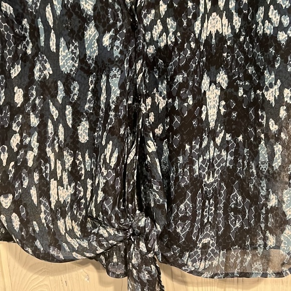 MIMI CHICA Button Up Tie Waist Sheer Blouse Size Small - Picture 2 of 9